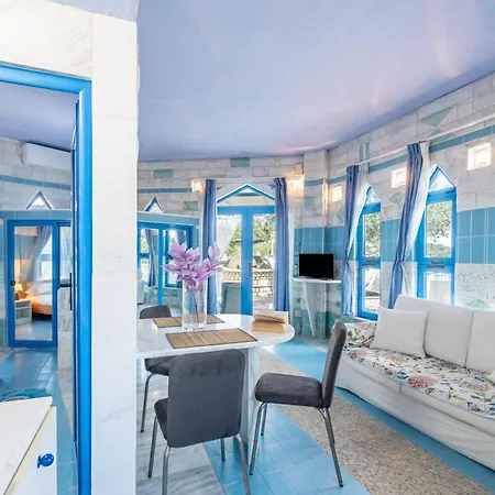 Paco's Superior 7 Apartment *